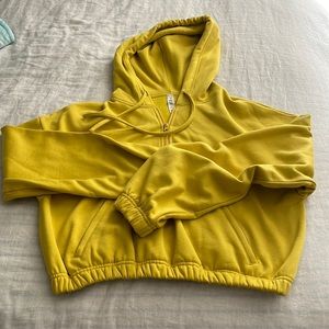 ALO hoodie. Great pretty much like new condition. Yellow.